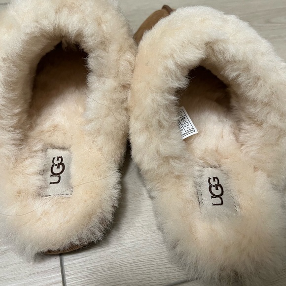 NWOT UGG Scuffette II Women Slippers Chestnut - Picture 5 of 6